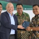 Wakil Bupati Tasikmalaya, Asep Sopari Al-Ayubi, tinjau persiapan internship mahasiswa STT Cipasung ke Jepang.