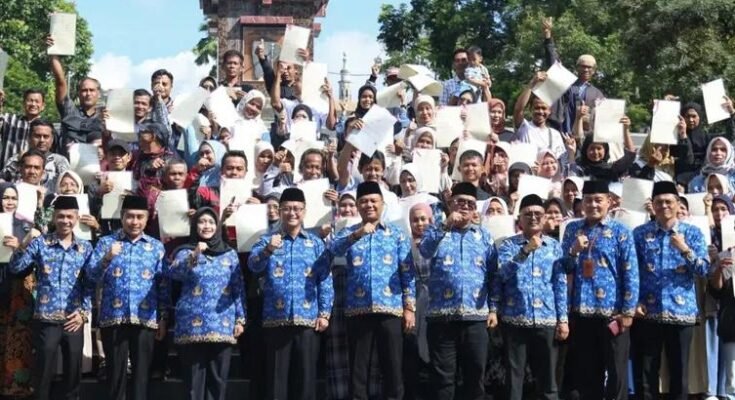 Bupati Tasikmalaya Serahkan 95 Sertifikat Tanah untuk UMKM, Jamin Kepastian Hukum dan Kesejahteraan