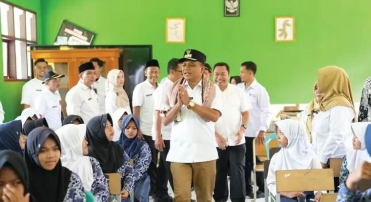 Cegah Anemia, Wakil Bupati Tasikmalaya Gencarkan Pemberian Tablet Tambah Darah di Sekolah