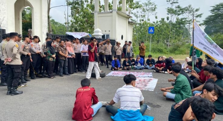 Satu Tahun Cecep-Asep