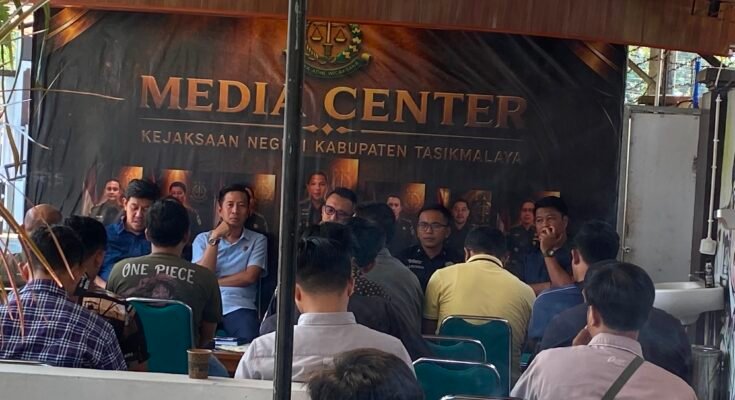Pertanyakan izin lengkap MBG