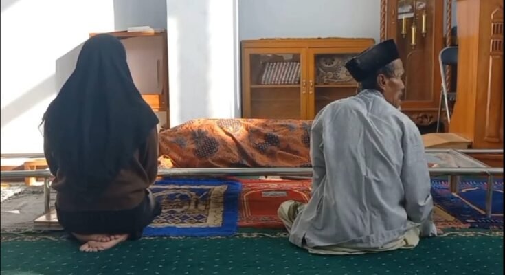 Dua remaja tewas terbakar di Kabupaten Garut.