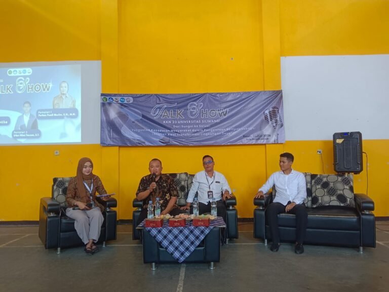 Mahasiswa Universitas Siliwangi (Unsil) menggelar Talkshow Lingkungan di Desa Sukajadi, Kecamatan Cisayong, Kabupaten Tasikmalaya, Kamis (25/6/2026)