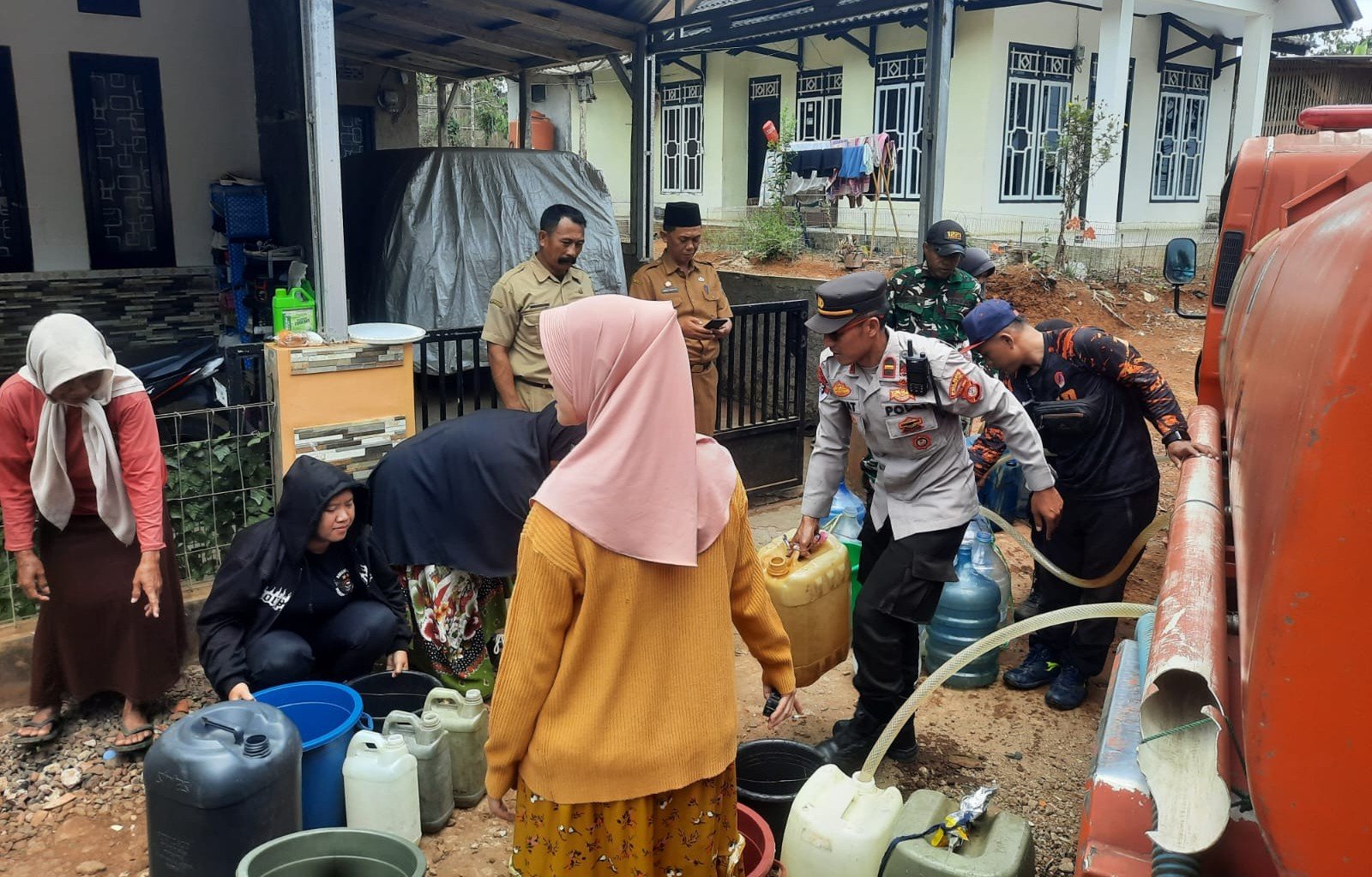 Bantuan Air Bersih